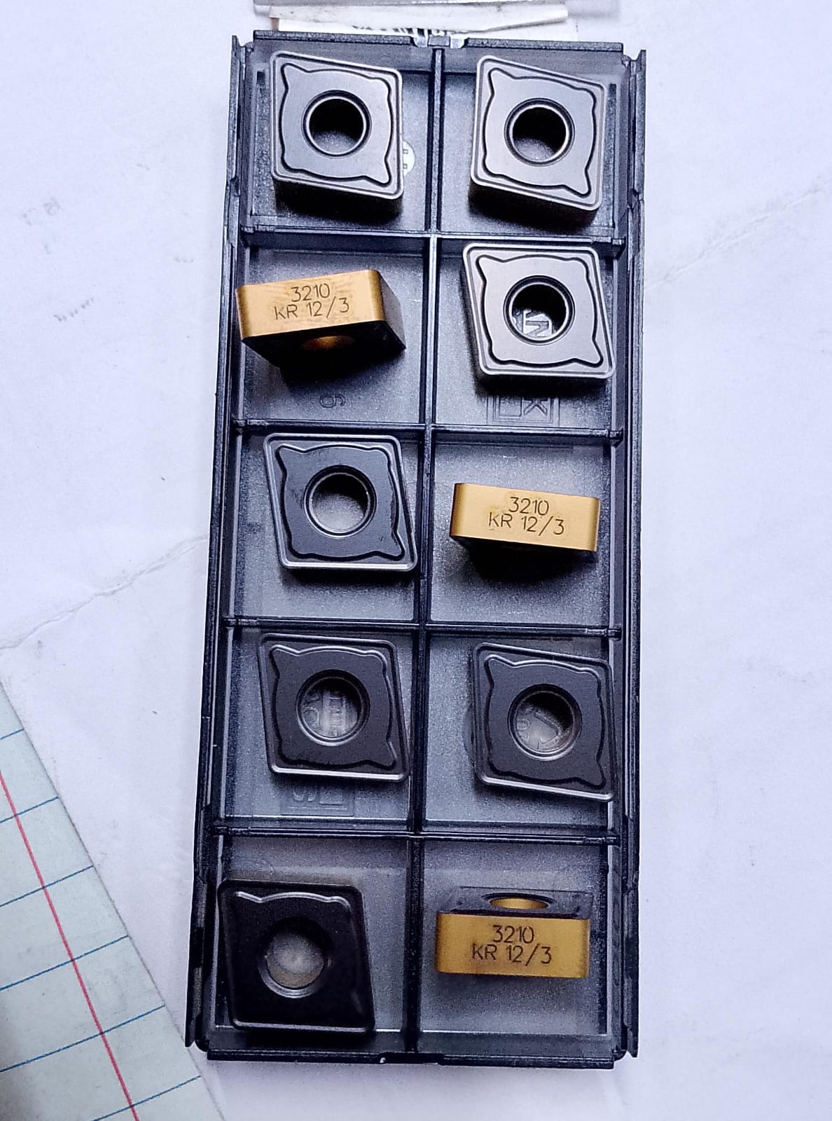 CNMG 12 04 12--KR 3210