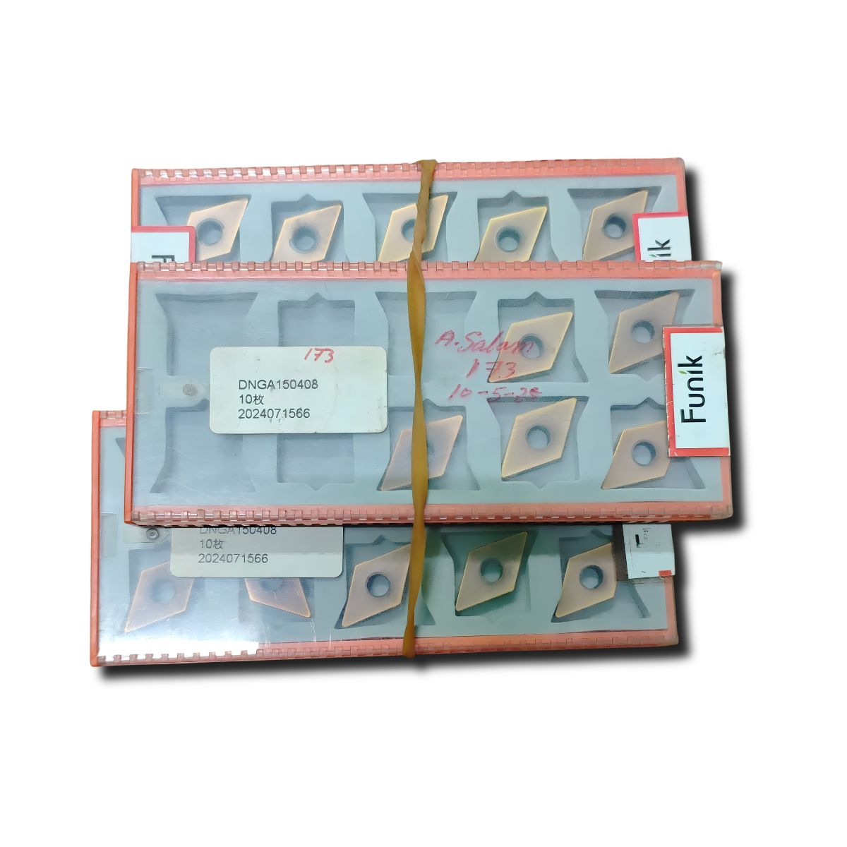 DNGA 150408102024071566