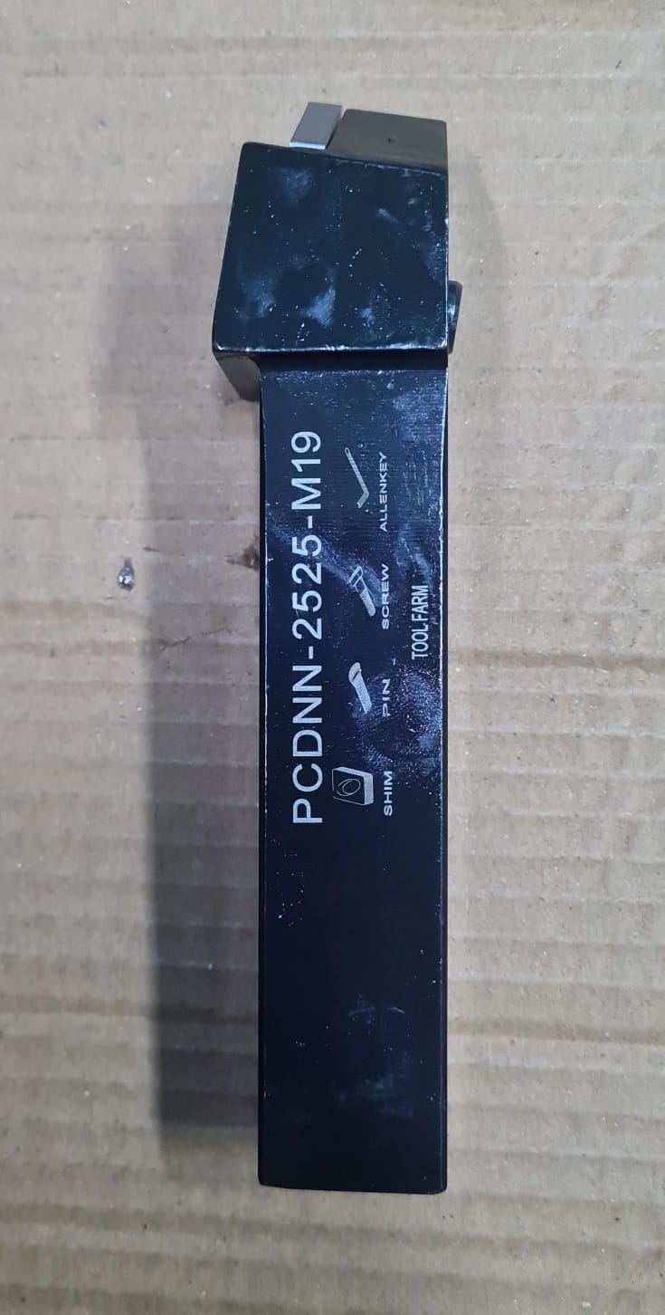 EN47 MATERIAL (TURNING TOOL HOLDER)